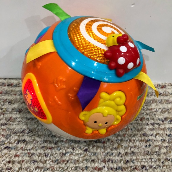 vtech move and crawl ball